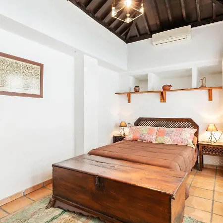 Budget In With Balcony Close To Ski Area דירה גרנדה