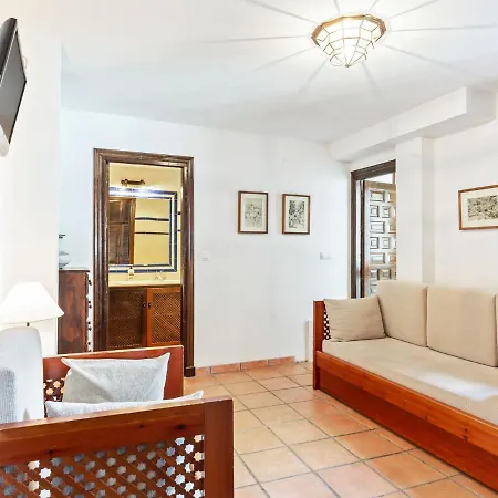 Budget In With Balcony Close To Ski Area * גרנדה